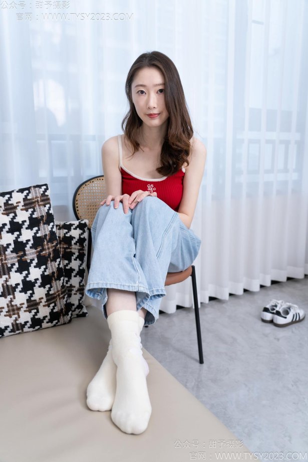 甜予摄影 NO.160 番茄-板鞋、印花棉袜、裸足[125P/2V/9.71GB]-萌图网