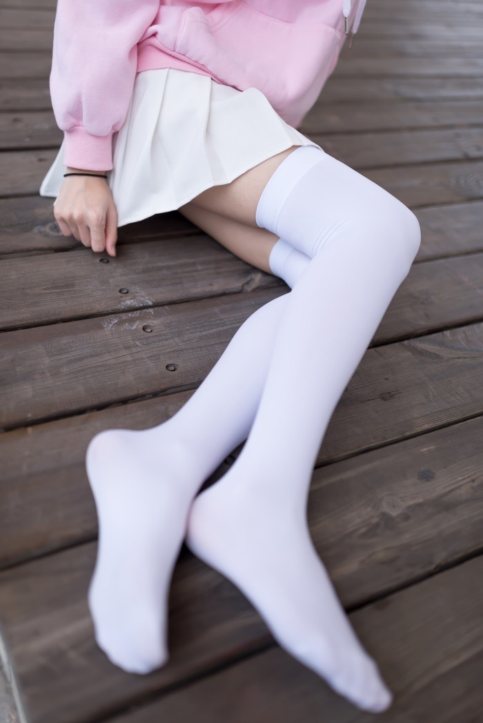 风之领域精品写真@No.001 户外白丝 [49P/327MB]插图1