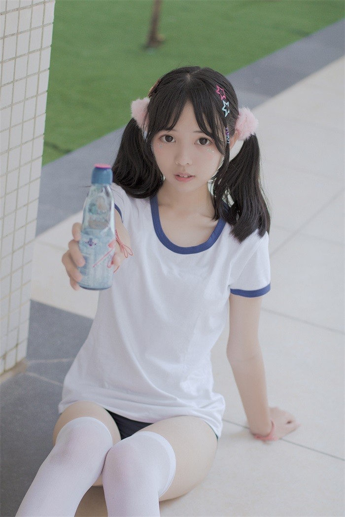 风之领域精品写真@No.149 户外白丝双马尾萝莉 [40P/237MB]插图3