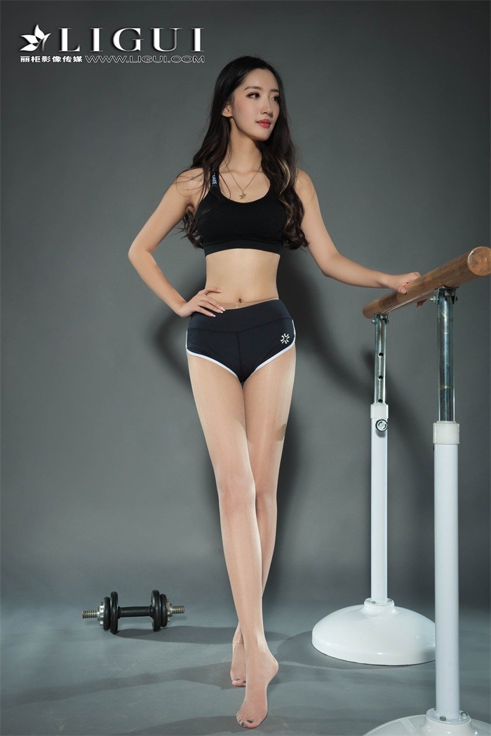 [Ligui丽柜] 2018.10.04 黑色健身日 Model 王欣竹 [52+1P/23MB]插图2