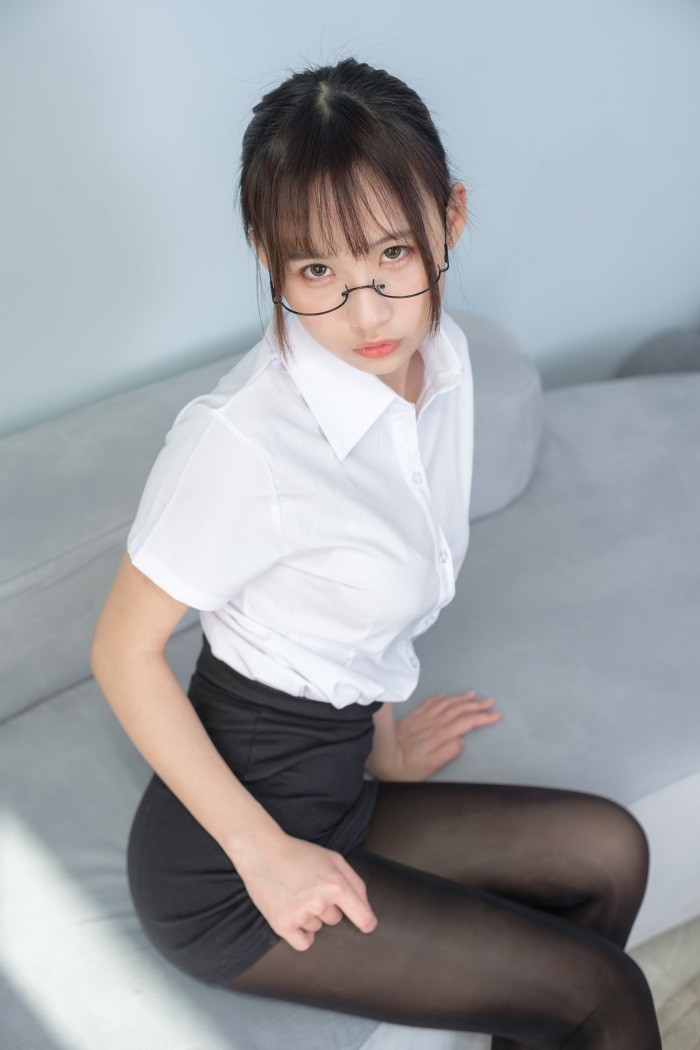 森萝财团精品写真@ X系列 X-023 [118P/1V/1.65G]插图2