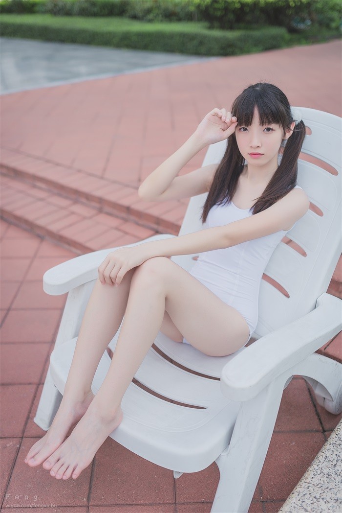 风之领域精品写真@No.053 泳池边的长腿MM [29P/41.5MB]插图2