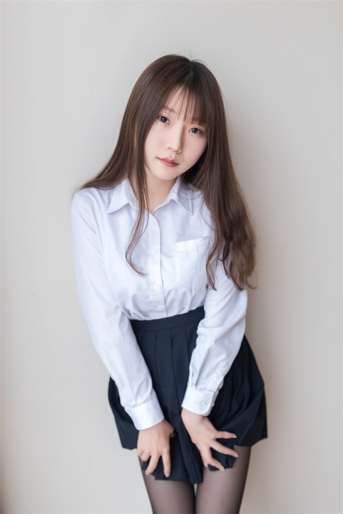 风之领域精品写真@No.048 性感黑丝女女教师 [45P/197MB]插图1