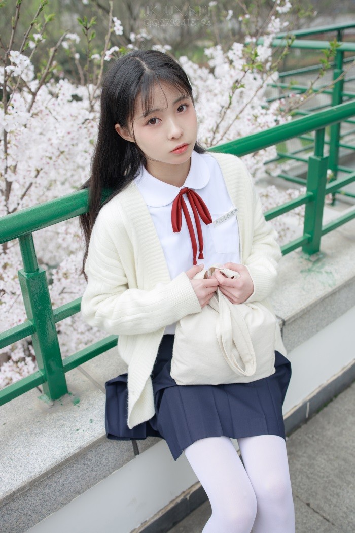 森萝财团精品写真@JKFUN-001 甜米 [127P/1V/2.61GB]