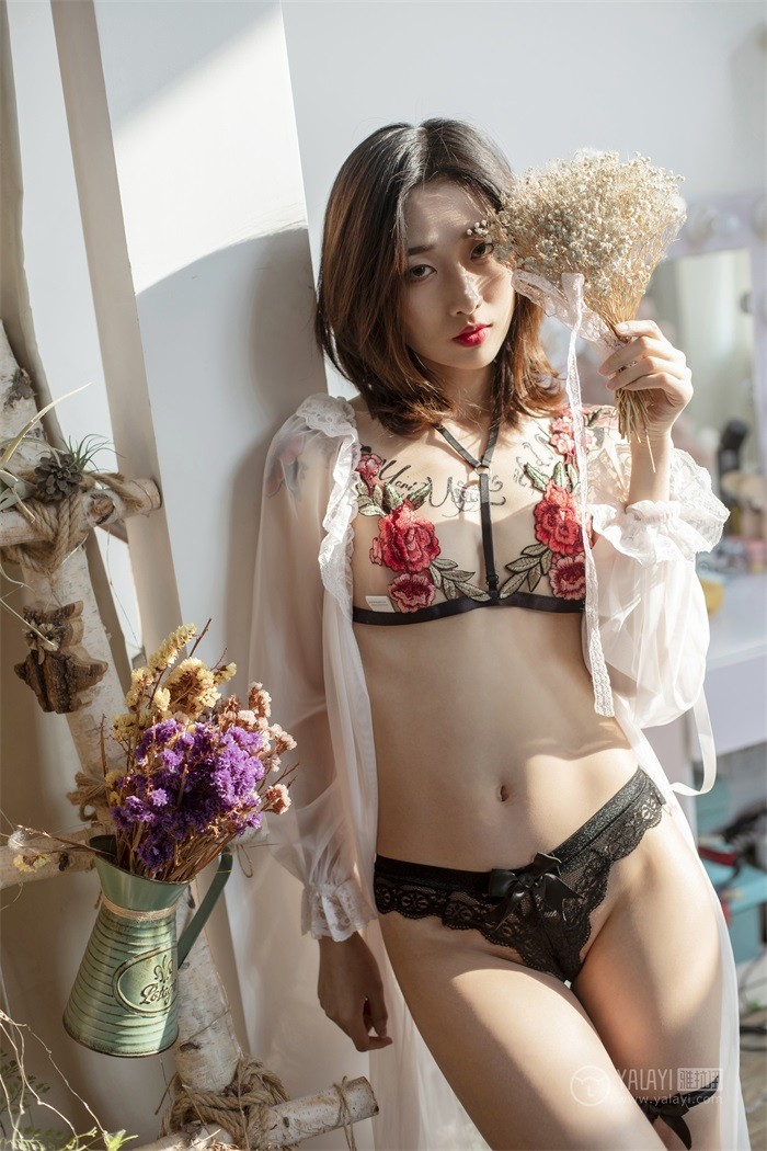 [YALAYI雅拉伊] 2019.03.10 No.207 田园春梦 佳佳 [44P/436MB]插图2