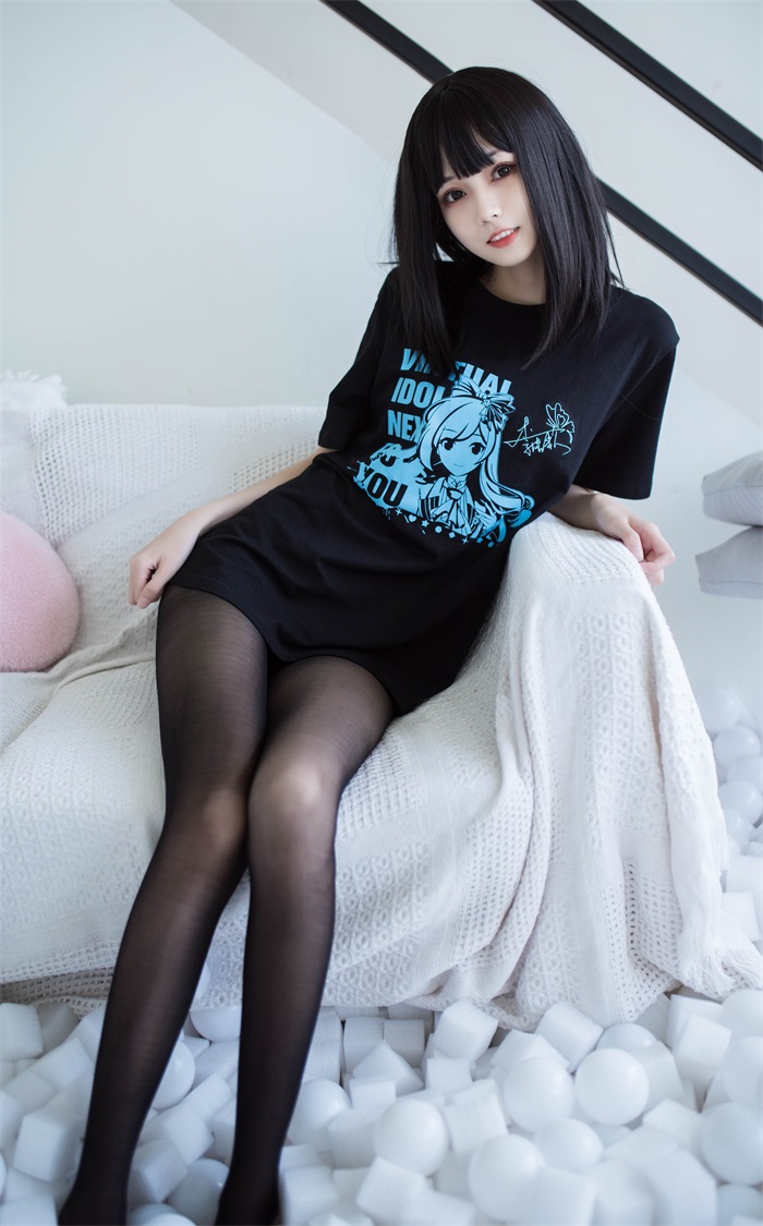 微博红人-动漫博主@你的负卿 清纯可爱居家私服 [10P/73.6MB]插图3