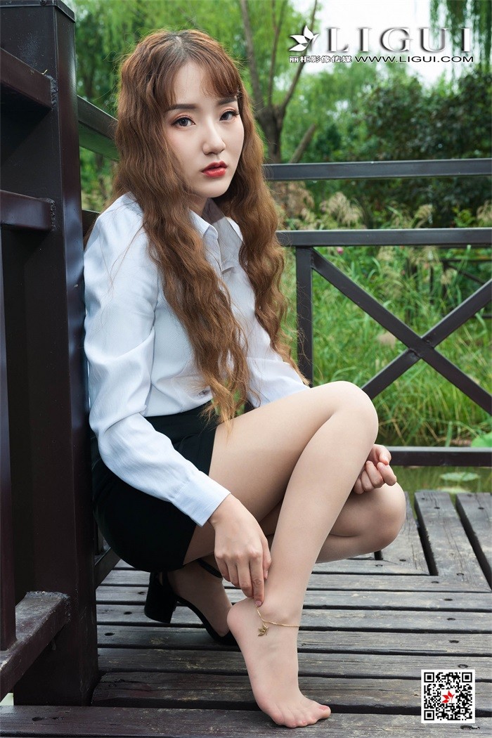 [Ligui丽柜] 2019.09.30 网络丽人 Model 汐汐《职场新秀》 [57+1P/54MB]