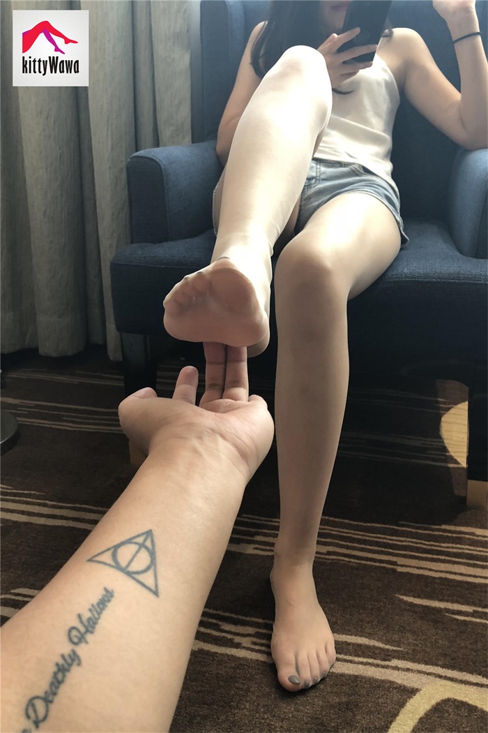 [kittyWawa袜小喵] KT012《两种镜头下的我》[99P/19MB]插图1