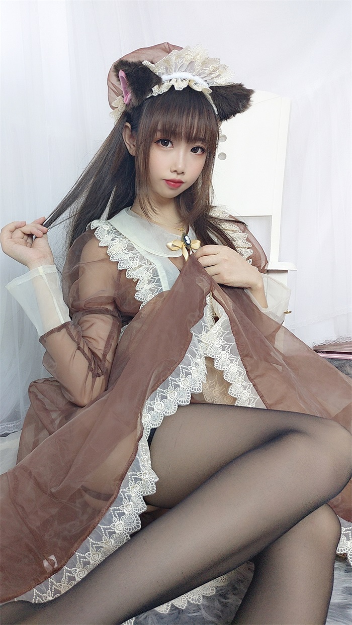 微博红人Coser@雪琪SAMA – 透明女仆 [43P/4V/234MB]插图3