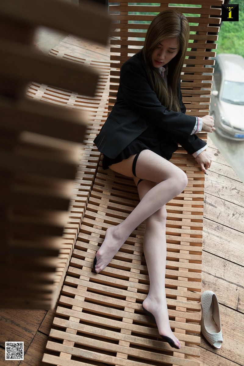 [IESS异思趣向] 2020.04.14 丝享家 721：羽西《鱼嘴与吊带袜》[95P/39MB]插图3