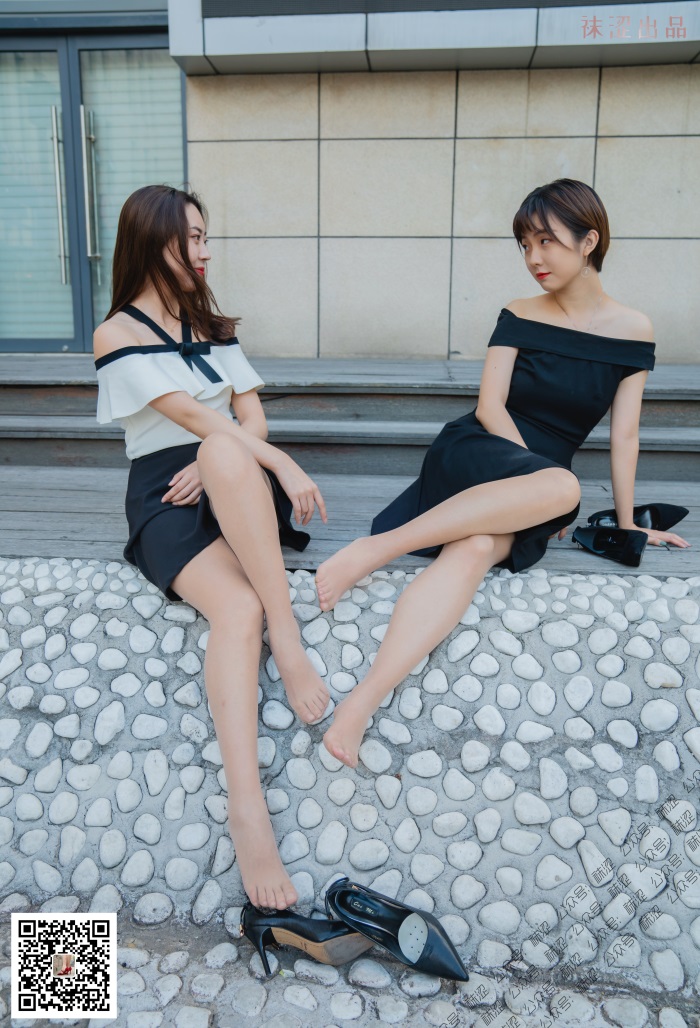 袜涩写真 VOL.043 暖暖与Matilda国庆双丝大秀 [51P/902MB]插图2