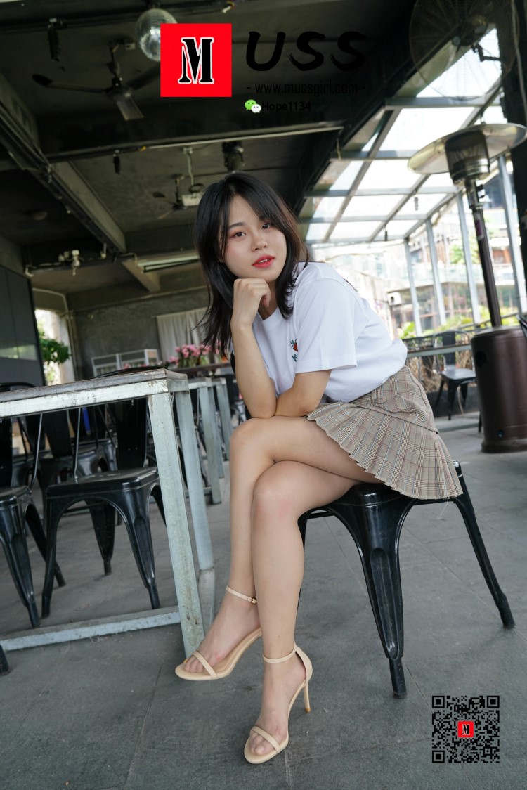 [MussGirl慕丝女郎]NO.008 拍过模特的美足，那化妆师璐璐的呢？ [176P/379MB]插图4