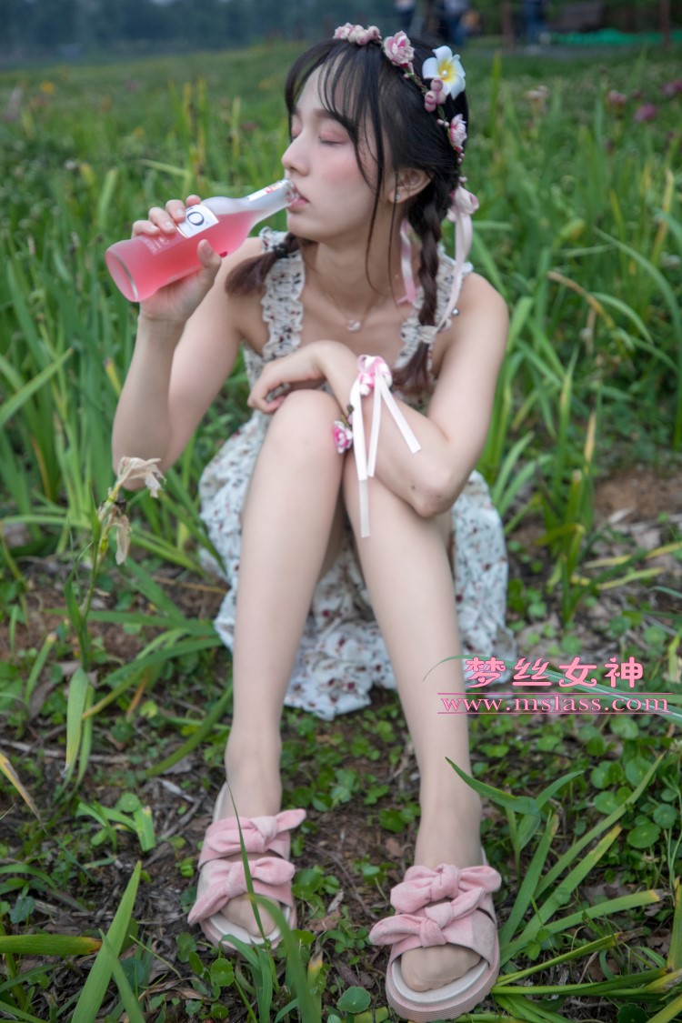 [MSLASS梦丝女神] 2019-05-13 玥玥 田园的萌妹 [78P/685MB]插图5