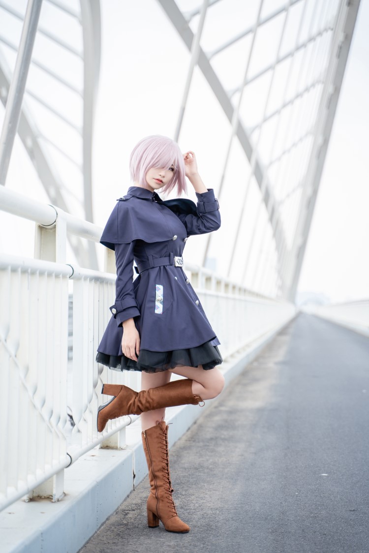 人气动漫Coser@爱老师_PhD  玛修 [19P/299MB]