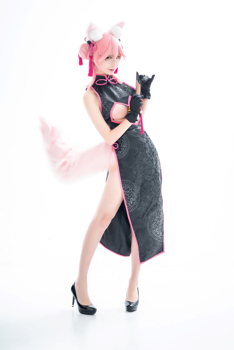 人气动漫Coser@爱老师_PhD 玉藻前 旗袍 [16P/60MB]