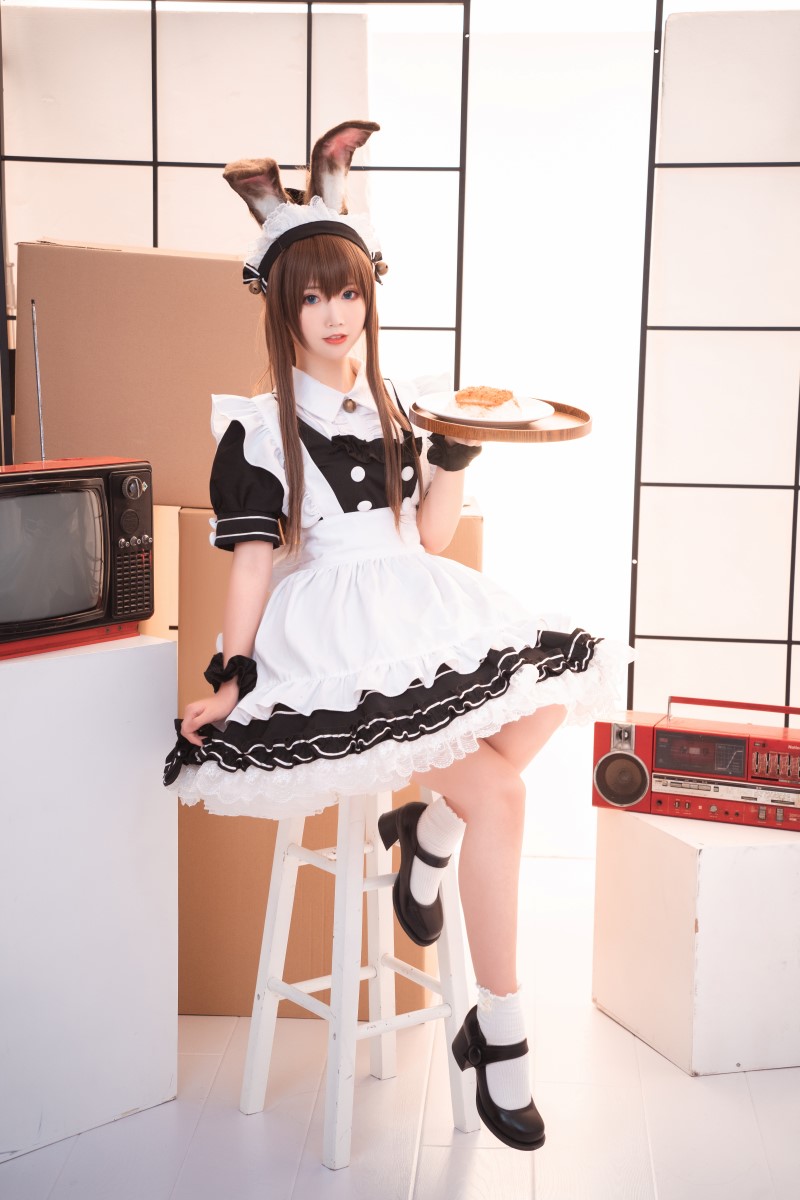 网红Coser@面饼仙儿 – 阿米驴女仆 [23P/209MB]插图2
