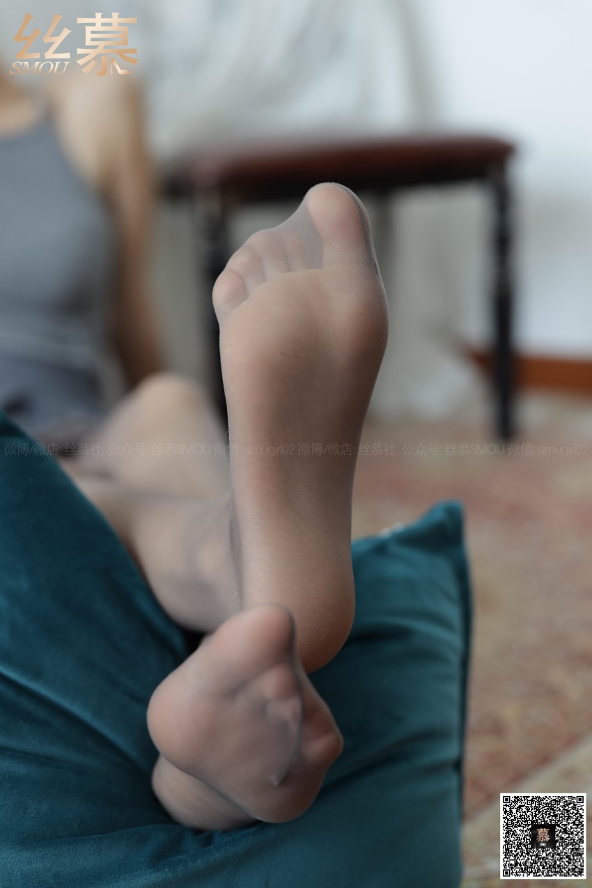 [丝慕GIRL]特写集 TX055 米朵《玩爆灰丝》[78P/1V/294MB]插图3