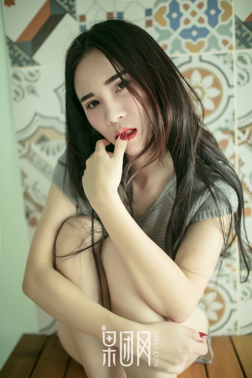 [Girlt果团网]2017.10.06 NO.075 万万[46P/485MB]插图2