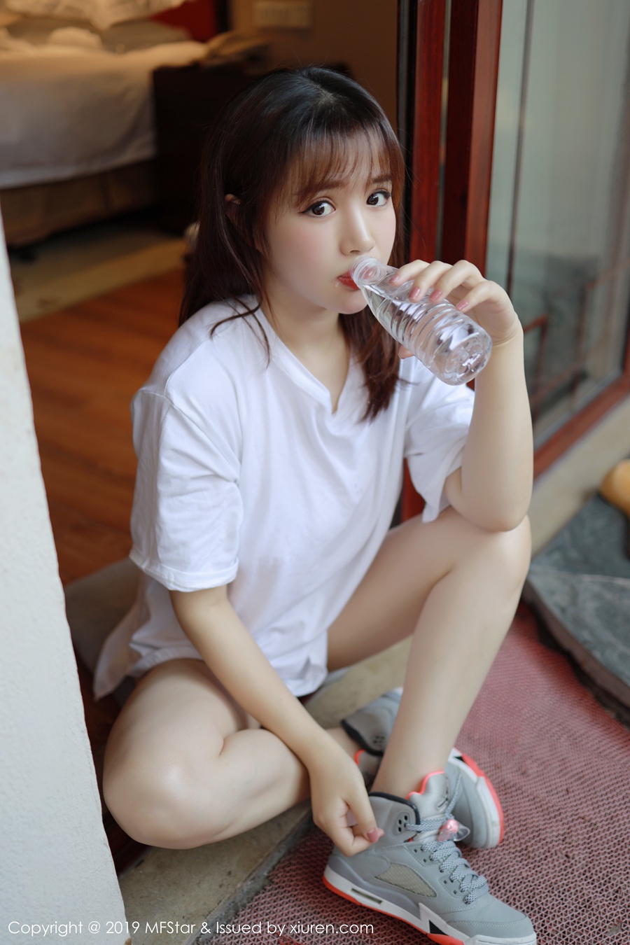 [MFStar模范学院]MF20191204VOL0237 2019.12.04 VOL.237 雪白肌肤下美胸呼之欲出 恩率babe[52+1P/141M]插图2