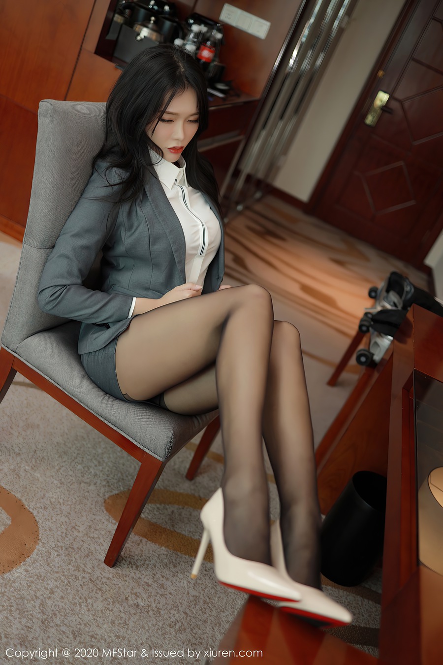 [MFStar模范学院]MF20201218VOL0426 2020.12.18 VOL.426 娜比[48+1P/509MB]插图2