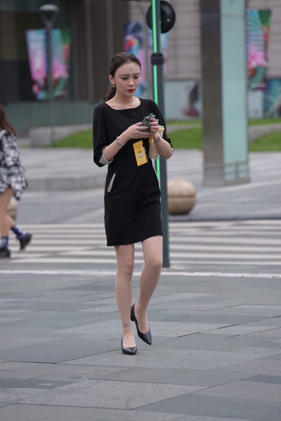精选街拍 No.732 街拍黑色连衣裙小姐姐（一） [107P]插图1