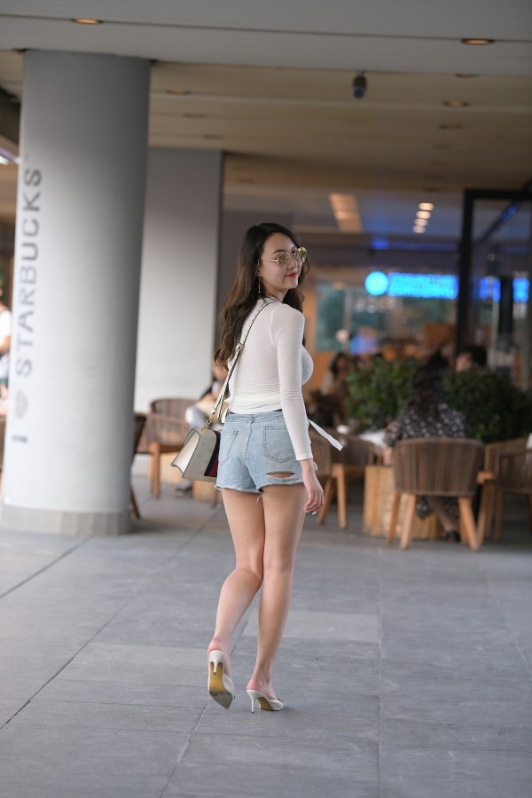 精选街拍 No.736 街拍牛仔热裤小姐姐（二） [113P/75M]插图4