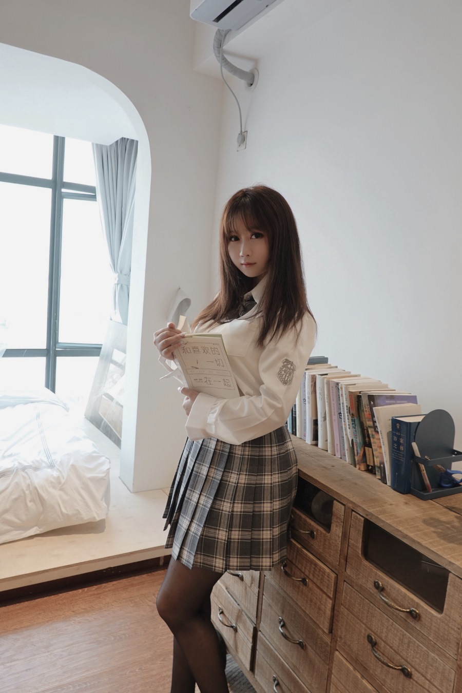 蜜桃少女是依酱呀 – jk制服 [16P/38MB]插图1