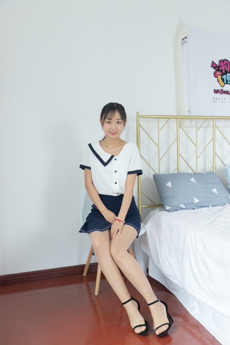 物恋传媒 NO.835 喵喵-馥郁阳光[122P/1V/5.05GB]插图1