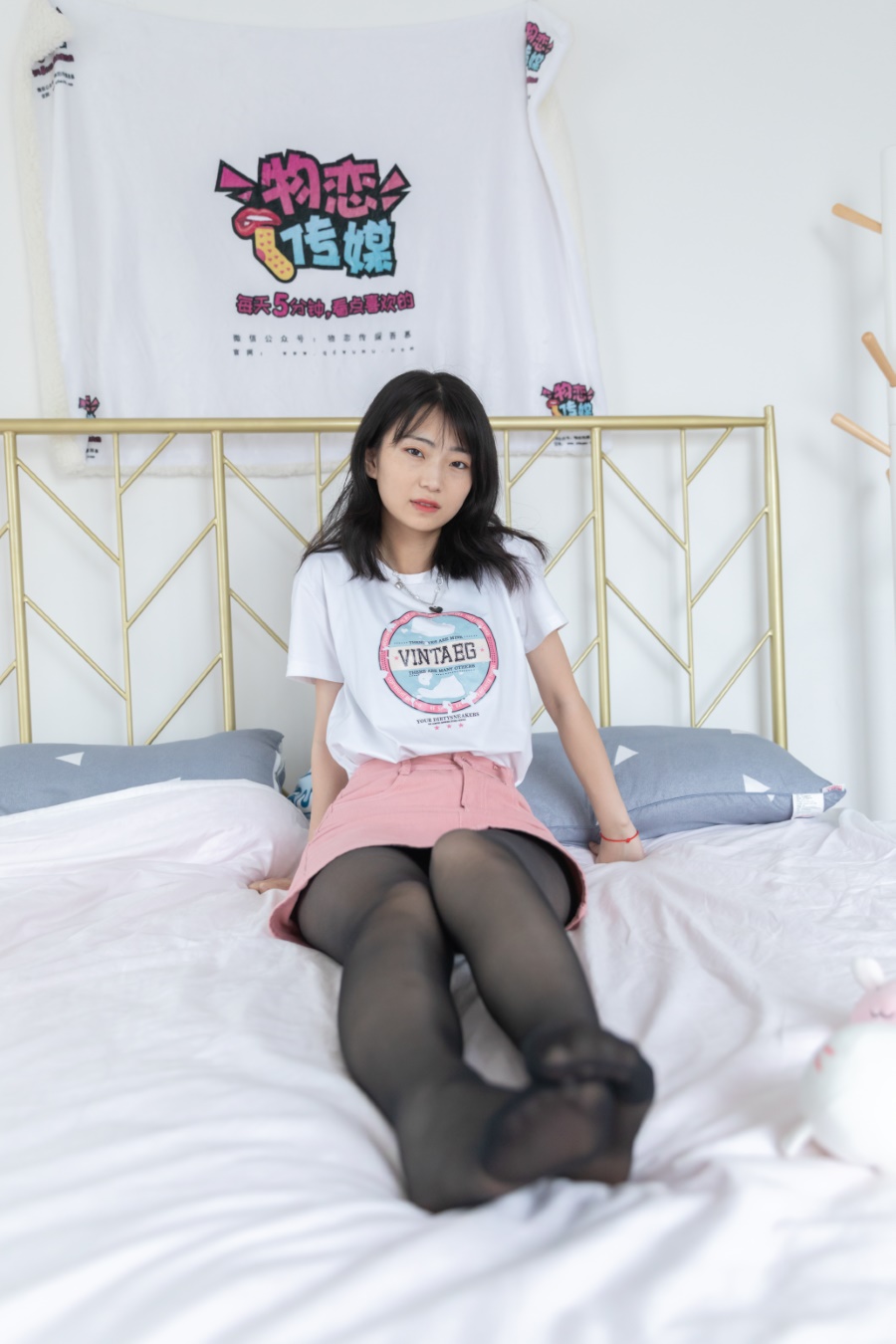 物恋传媒 NO.858 小凌-韶华花雨[139P/1V/2.72GB]插图4