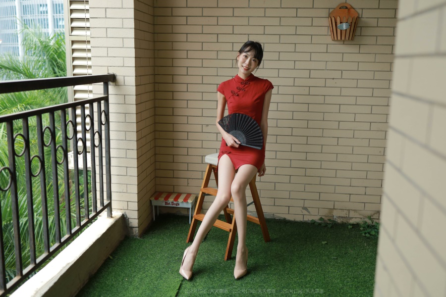 [IESS异思趣向] 耽丝 1015 新人团团 爱笑女孩 [81P/122MB]插图1