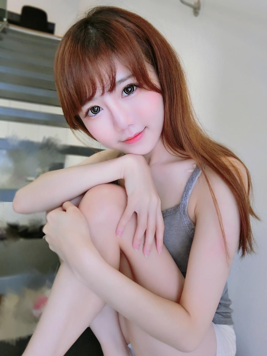 Sally Dorasnow – Casual Singlet Day Fanservice [42P/221MB]插图3