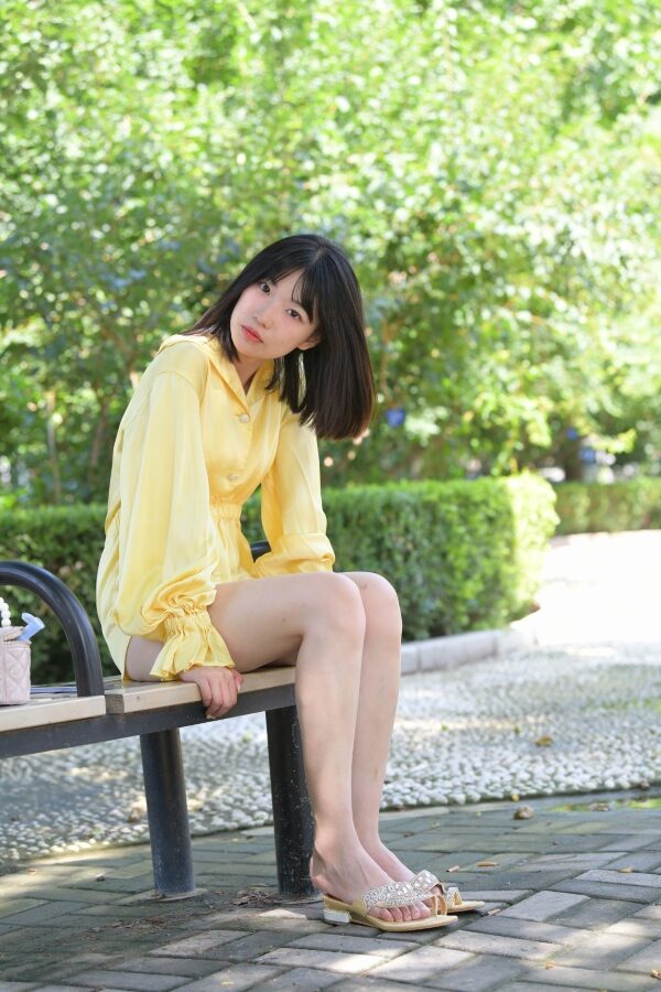 精选街拍 No.980 遛狗女孩（五） [70P/68MB]插图2