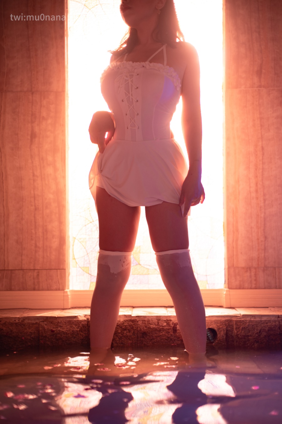 穆零Mu0 – 温泉 倒影 [54P/576MB]