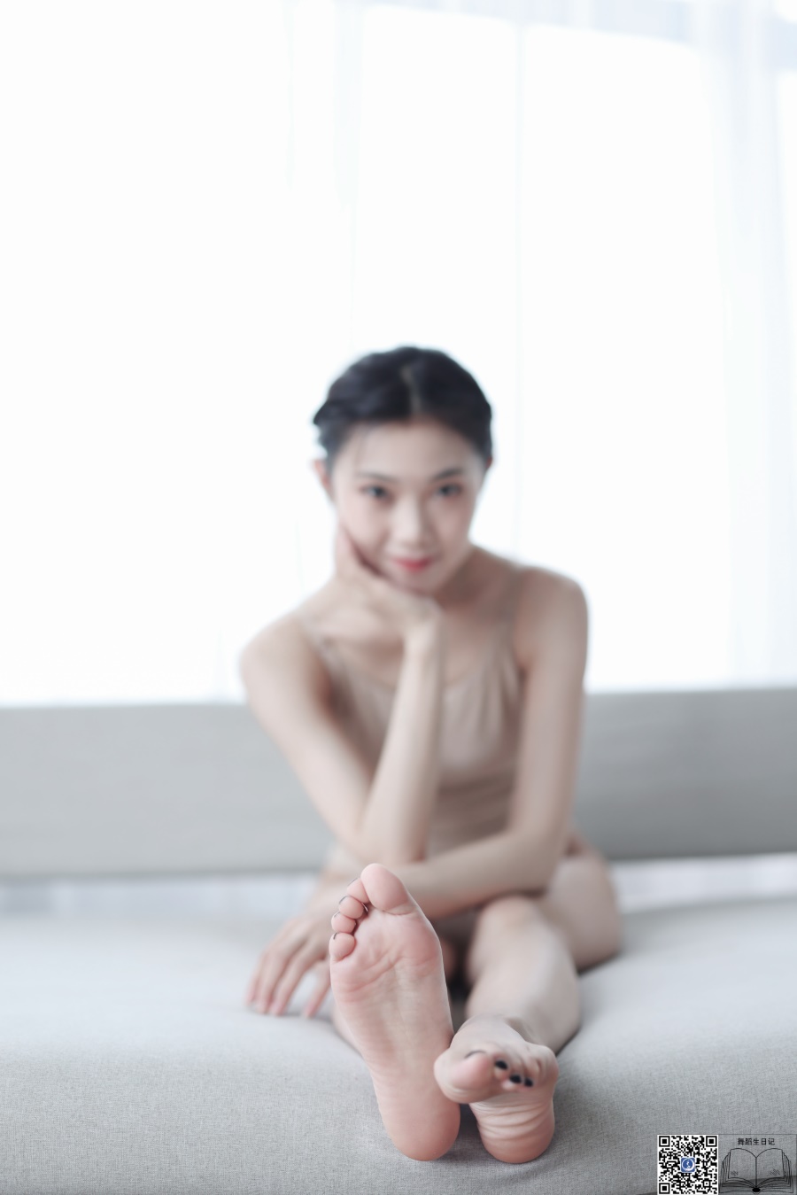 [GALLI嘉丽]舞蹈生日记 054 – 茜茜 [49P/239MB]