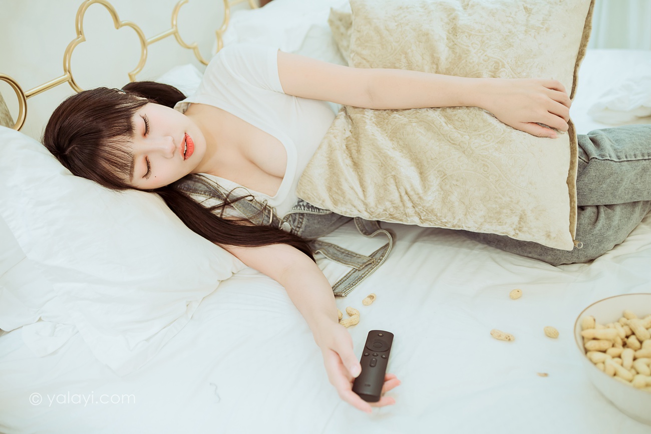 [YALAYI雅拉伊]2022.03.22 NO.912 开心宅家 虞艺 [40+1P/362MB]插图3