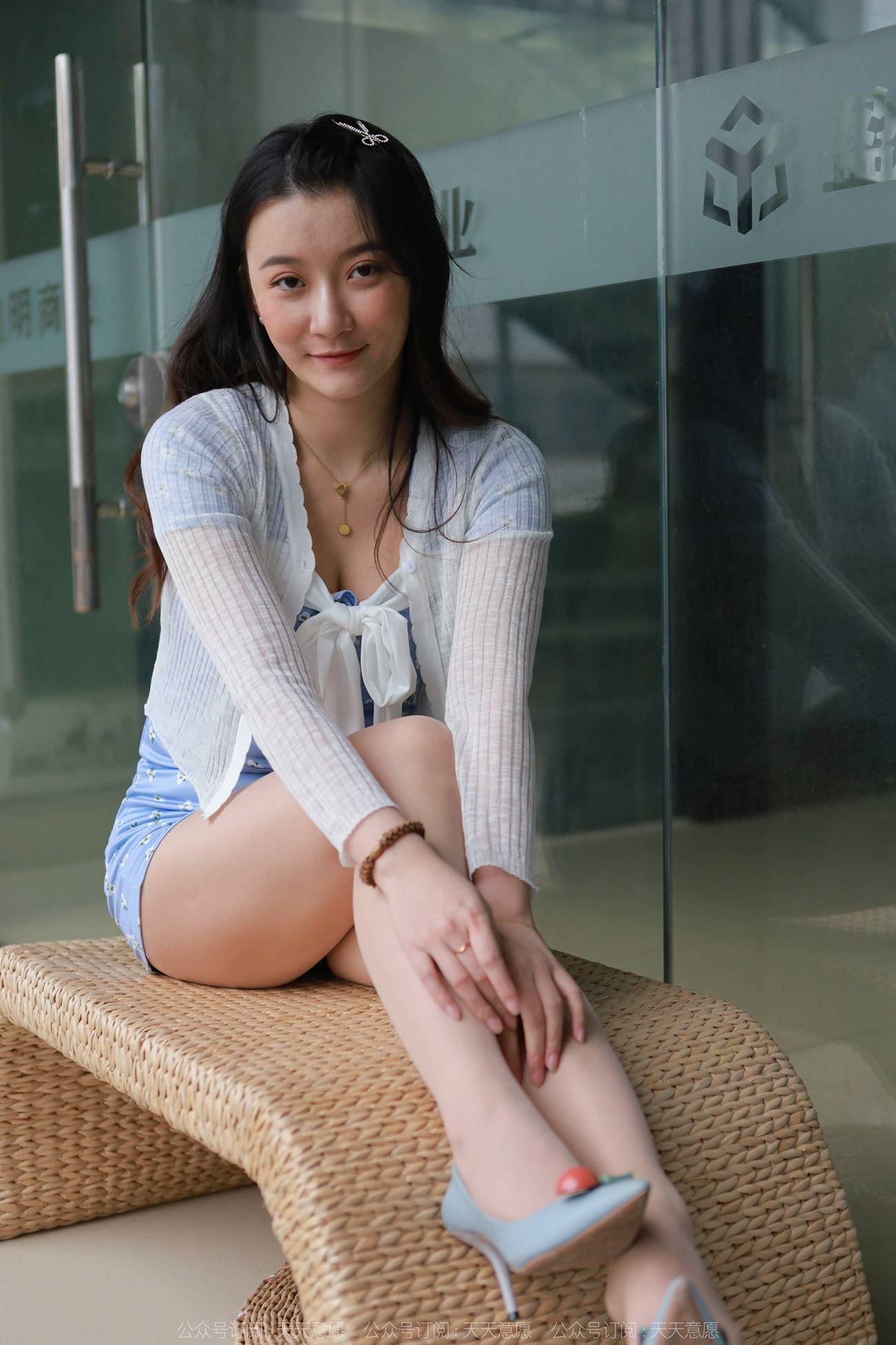 [IESS异思趣向] 耽丝 220207 花裙子姑娘秋秋 [88P/90MB]插图2