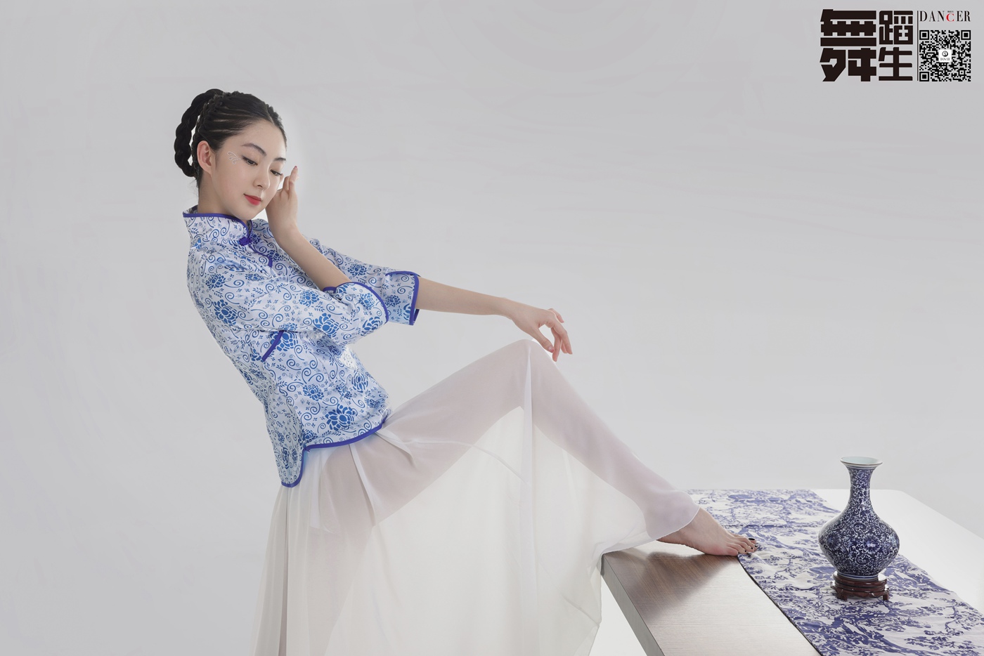 [GALLI嘉丽]舞蹈生日记 104 – 青花瓷 韩玉彤 [43P/397MB]插图3