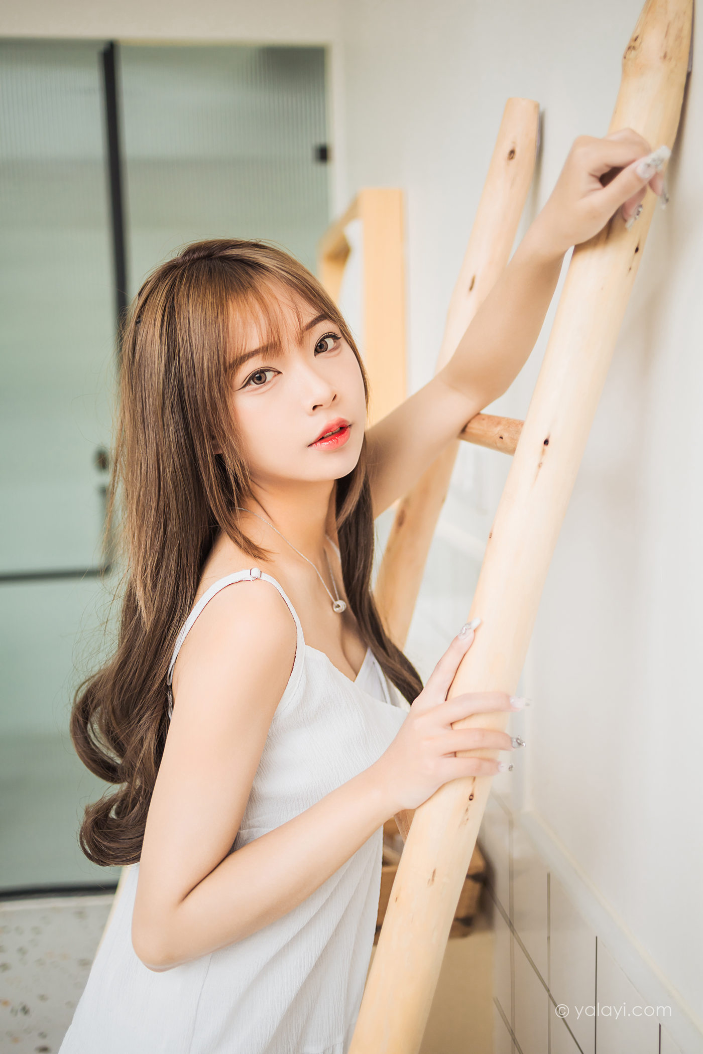 [YALAYI雅拉伊] 2022.05.13 NO.931 小女友 阿禾[47P/413MB]插图1