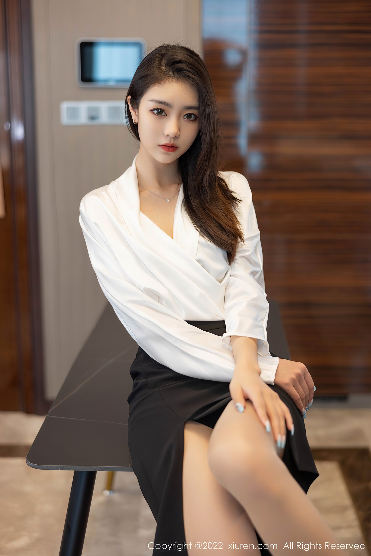 [Xiuren秀人网]2022.04.14 NO.4869 可樂Vicky [70+1P/651MB]插图3