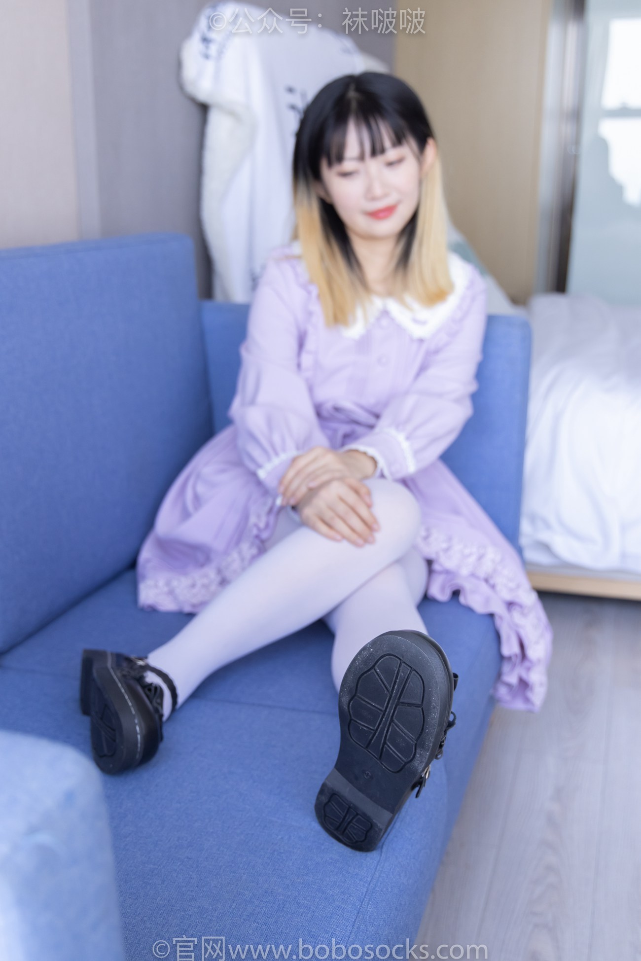 [BoBoSocks袜啵啵]NO.079 砂糖-皮鞋、厚白丝 [140P/1V/6.88GB]插图3