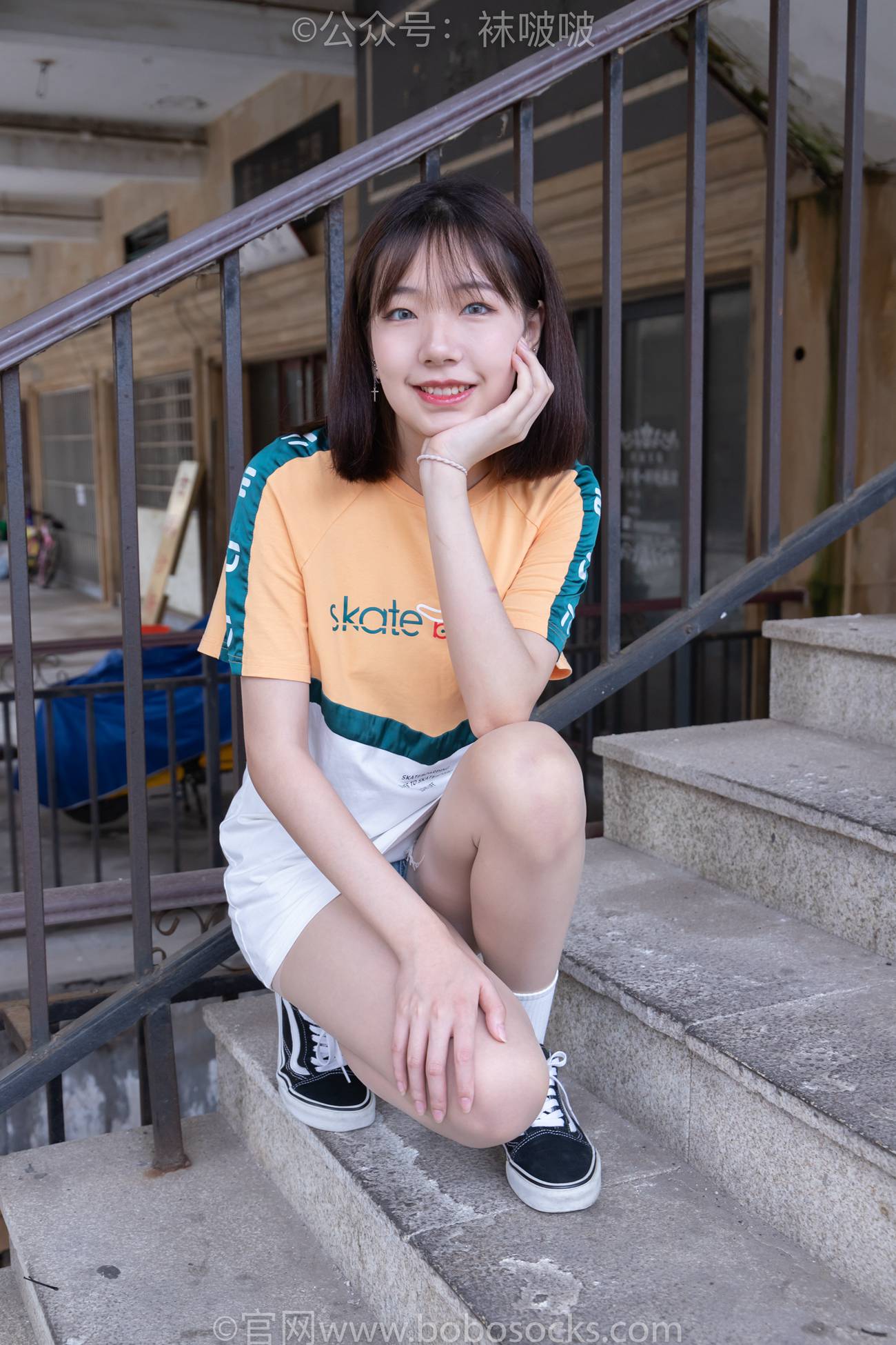 [BoBoSocks袜啵啵]NO.069 小甜豆-vans板鞋、白棉袜、肉丝 [135P/1V/7.78GB]插图3