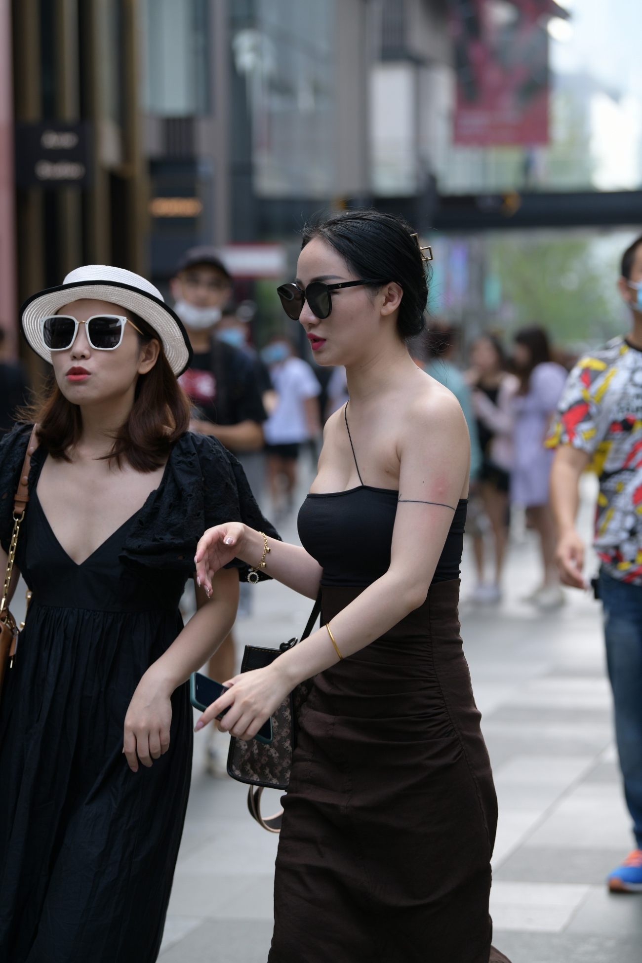 精选街拍 No.1104 一字抹胸装小姐姐 [80P/87M]插图4