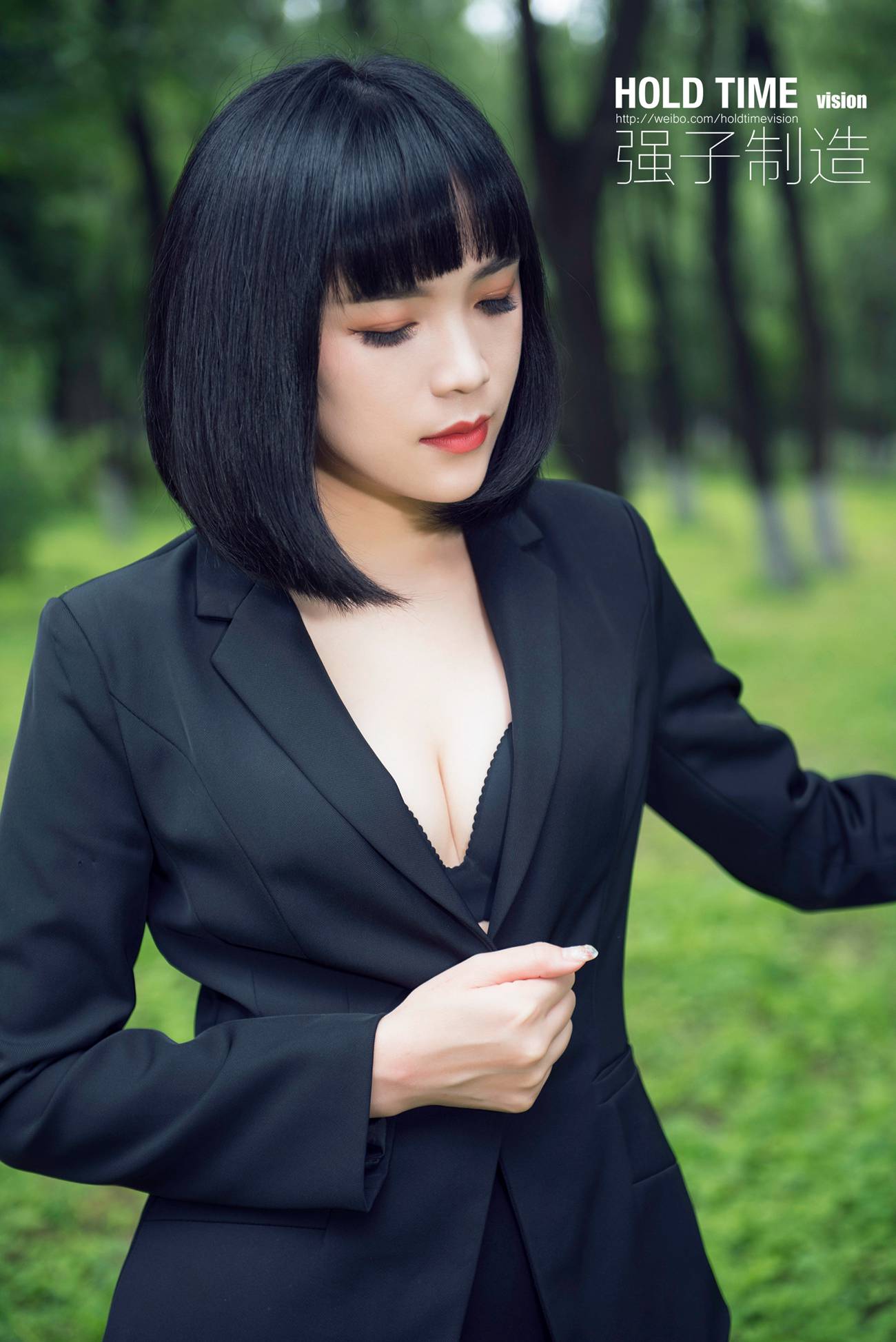 [Ligui丽柜]2022.03.10 《紧缚-密林深处》玉儿[103+1P/115MB]插图3