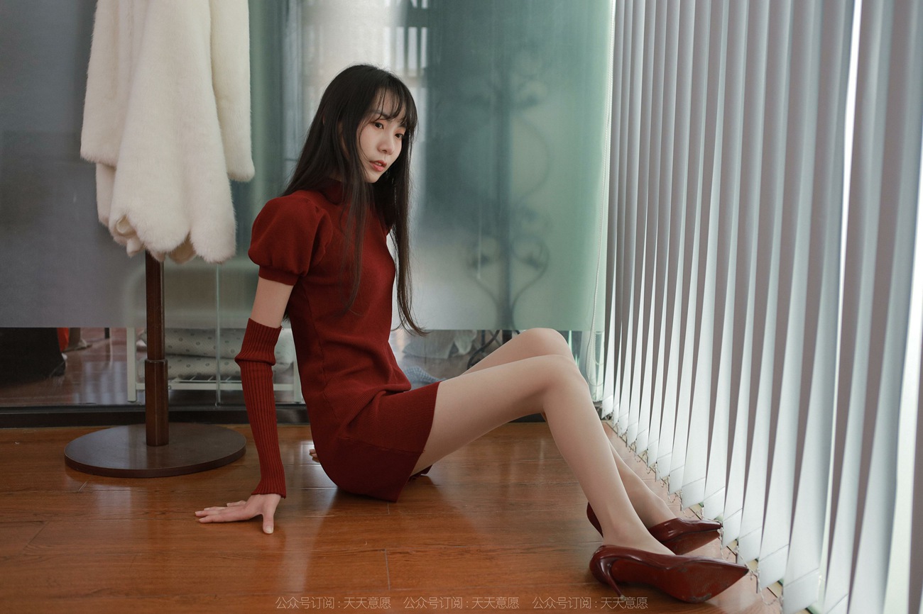 [IESS异思趣向] 2022.04.09 丝享家1054：团团《迷人的酒红旗袍》[81P/120MB]插图4