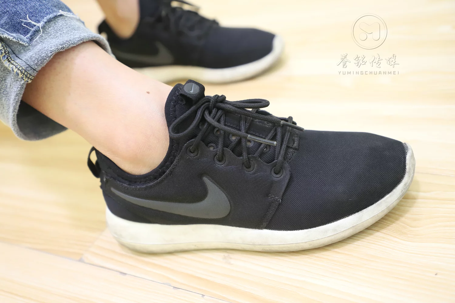 [誉铭传媒]袜足摄影 2019年 NO.023 人美足靓[130P/1V/1.00GB]插图1