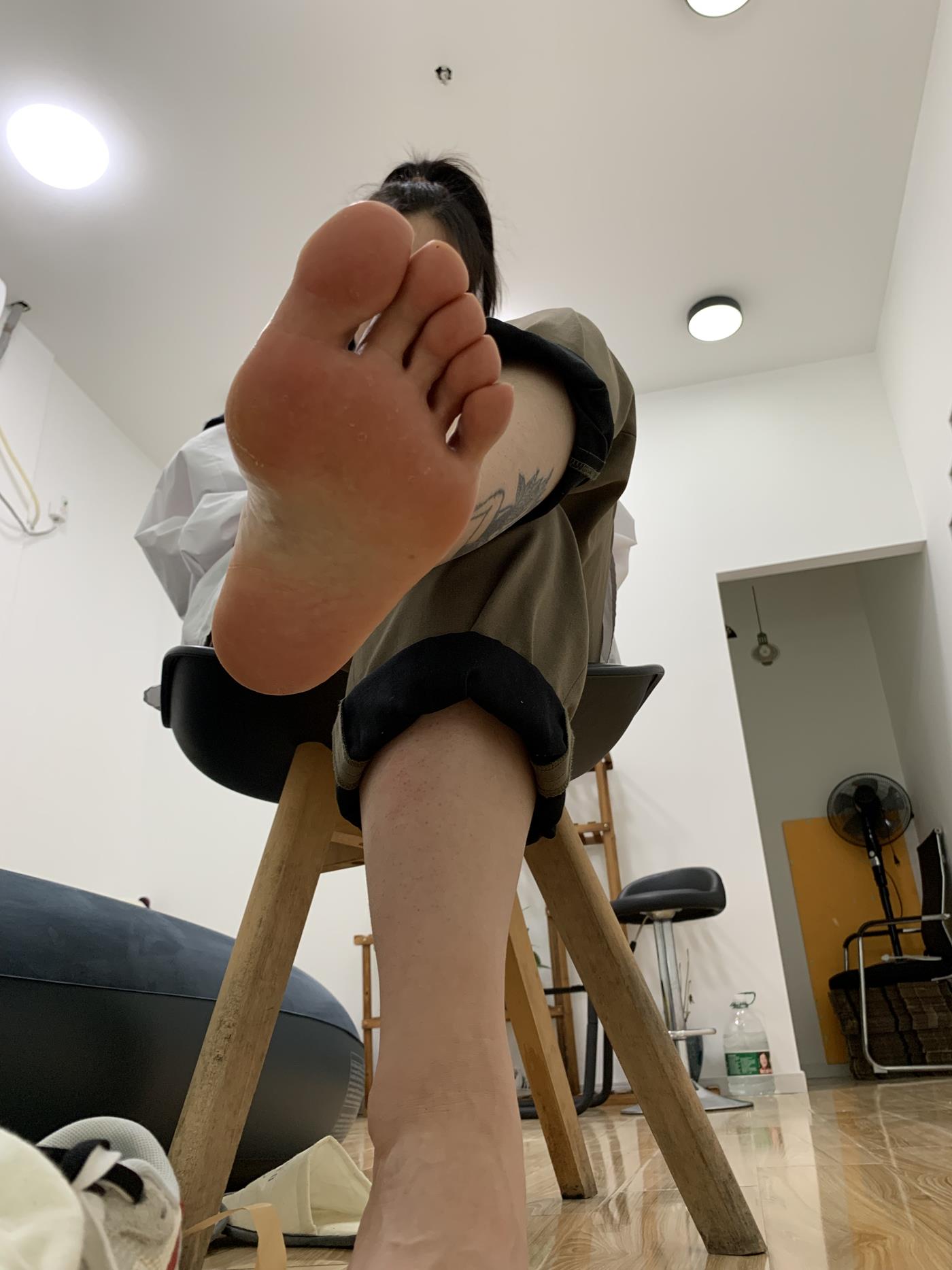 [誉铭传媒]袜足摄影 2022年《5月整合福利》[106P/5V/555MB]插图3