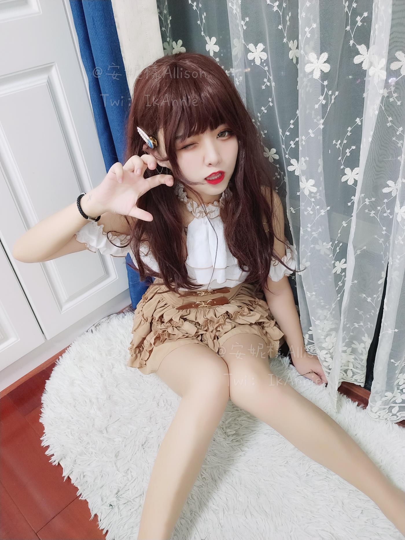 安妮 - 吊带裙[30P/87MB]