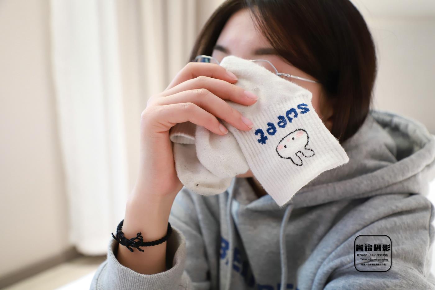 [誉铭传媒]袜足摄影 2022年《2022.04.22特约作品》[90P/1V/982MB]插图4