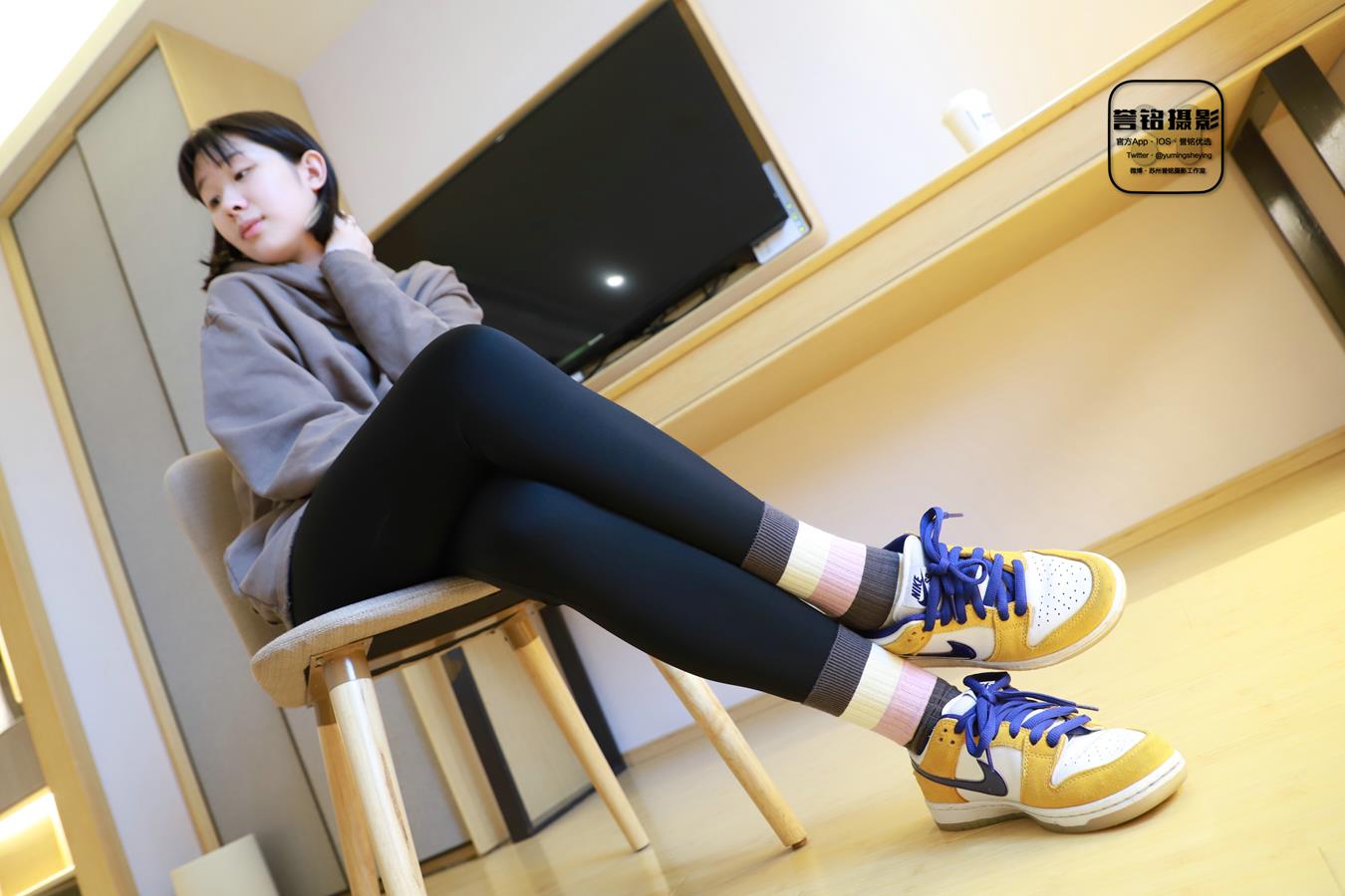 [誉铭传媒]袜足摄影 2022年《2022微信群第11套》[115P/739MB]插图3