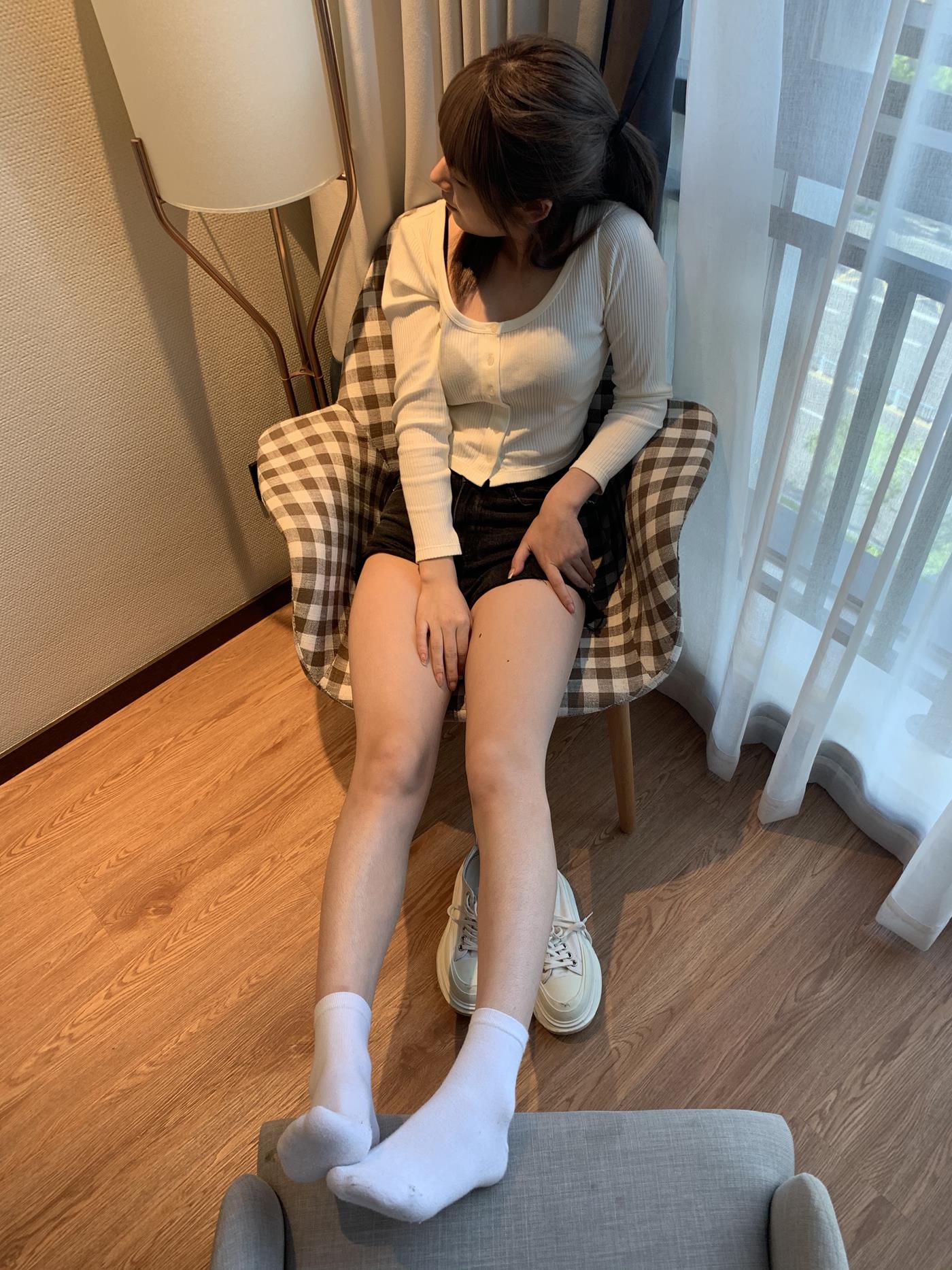 [誉铭传媒]袜足摄影 2022年《3月整合福利》[91P/5V/891MB]插图3